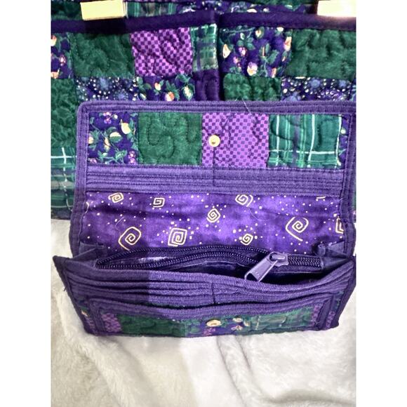 Donna Sharp Quilted Floral Patchwork Purple And Green Large Bag And Wallet - Picture 14 of 14